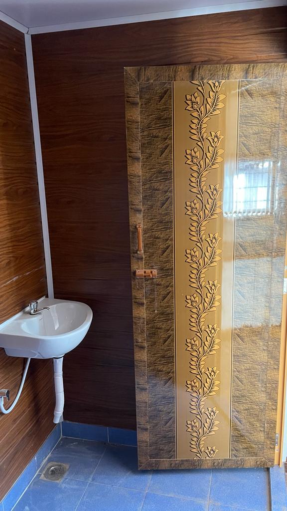 Container home on a wide horizon